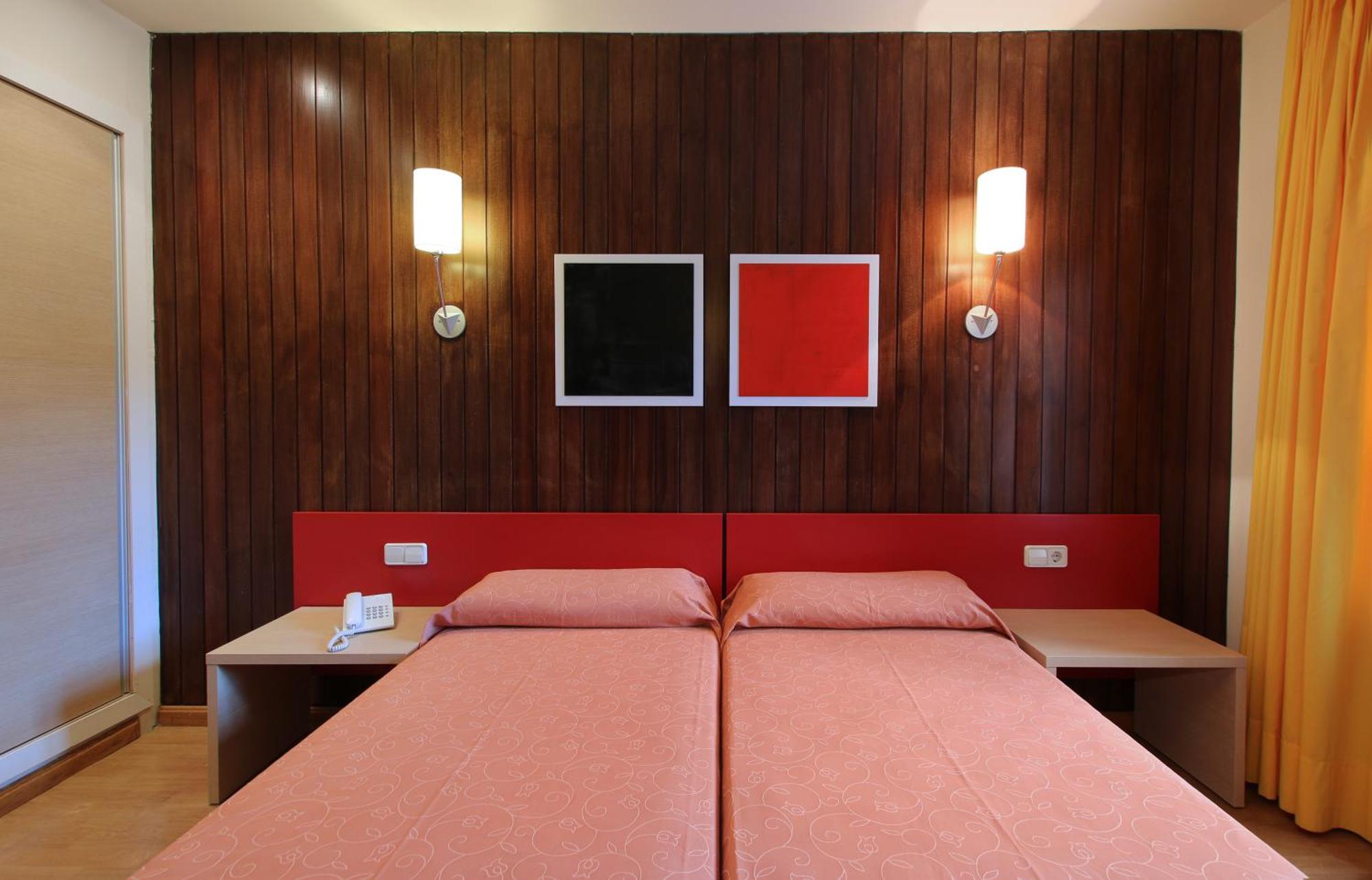 Medplaya Aparthotel Sant Eloi Тосса-де-Мар Номер фото